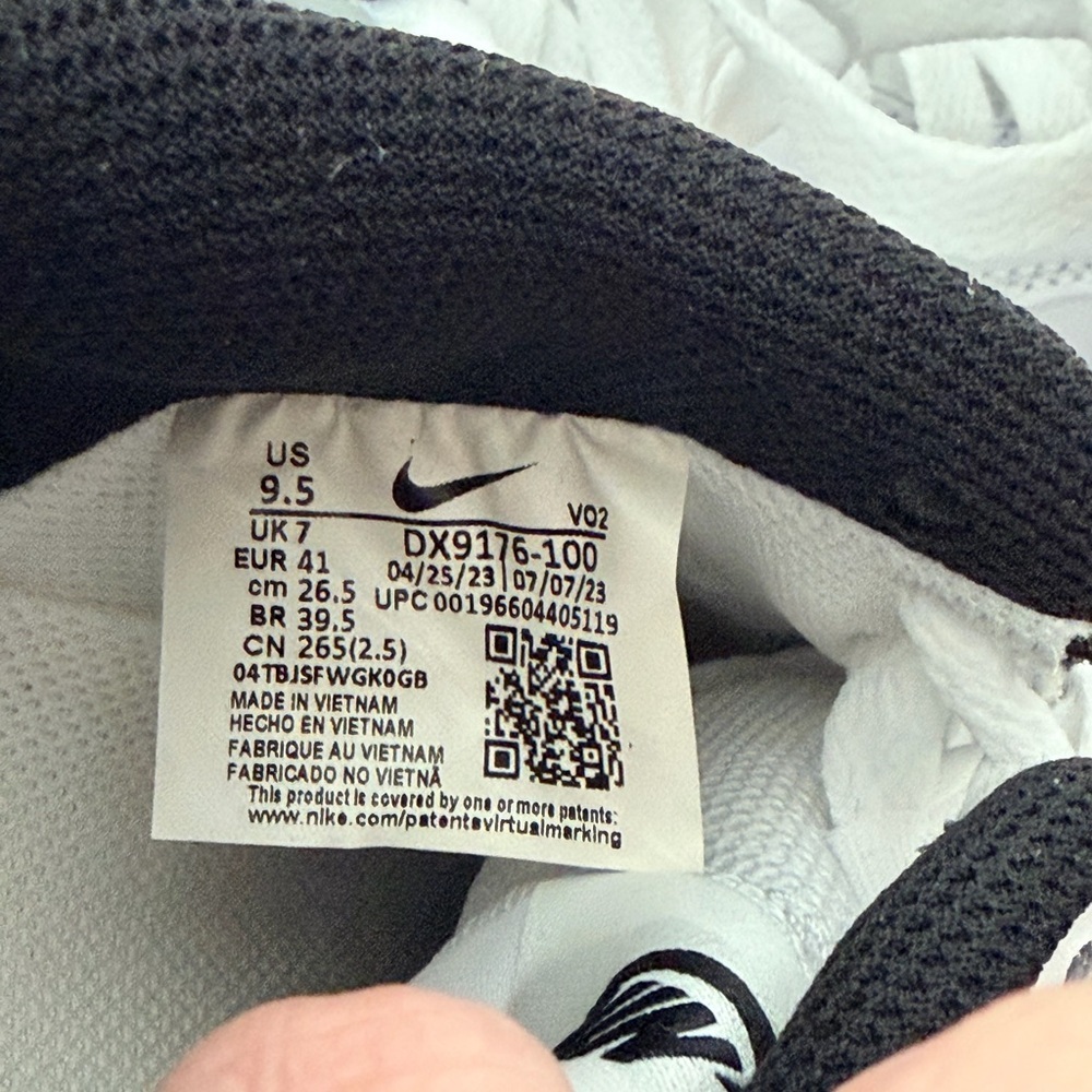 Nike Gamma Force White Black Women Lifestyle Shoes Sneakers DX9176-100 Sz 9.5 - Picture 7 of 8